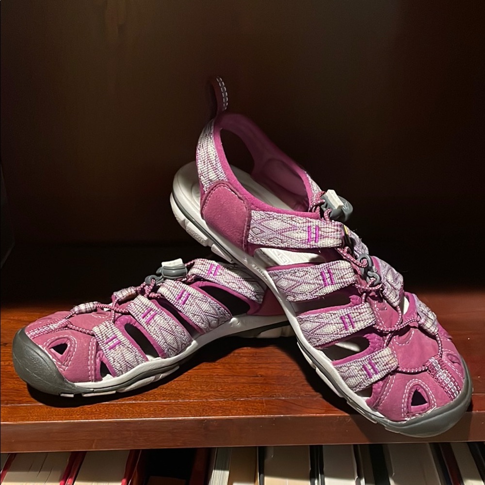 Keen Women's Pink and Gray Athletic Sandals